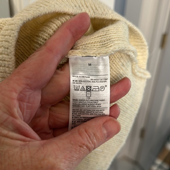 New Okd Navy Sweater Tank - Picture 3 of 3